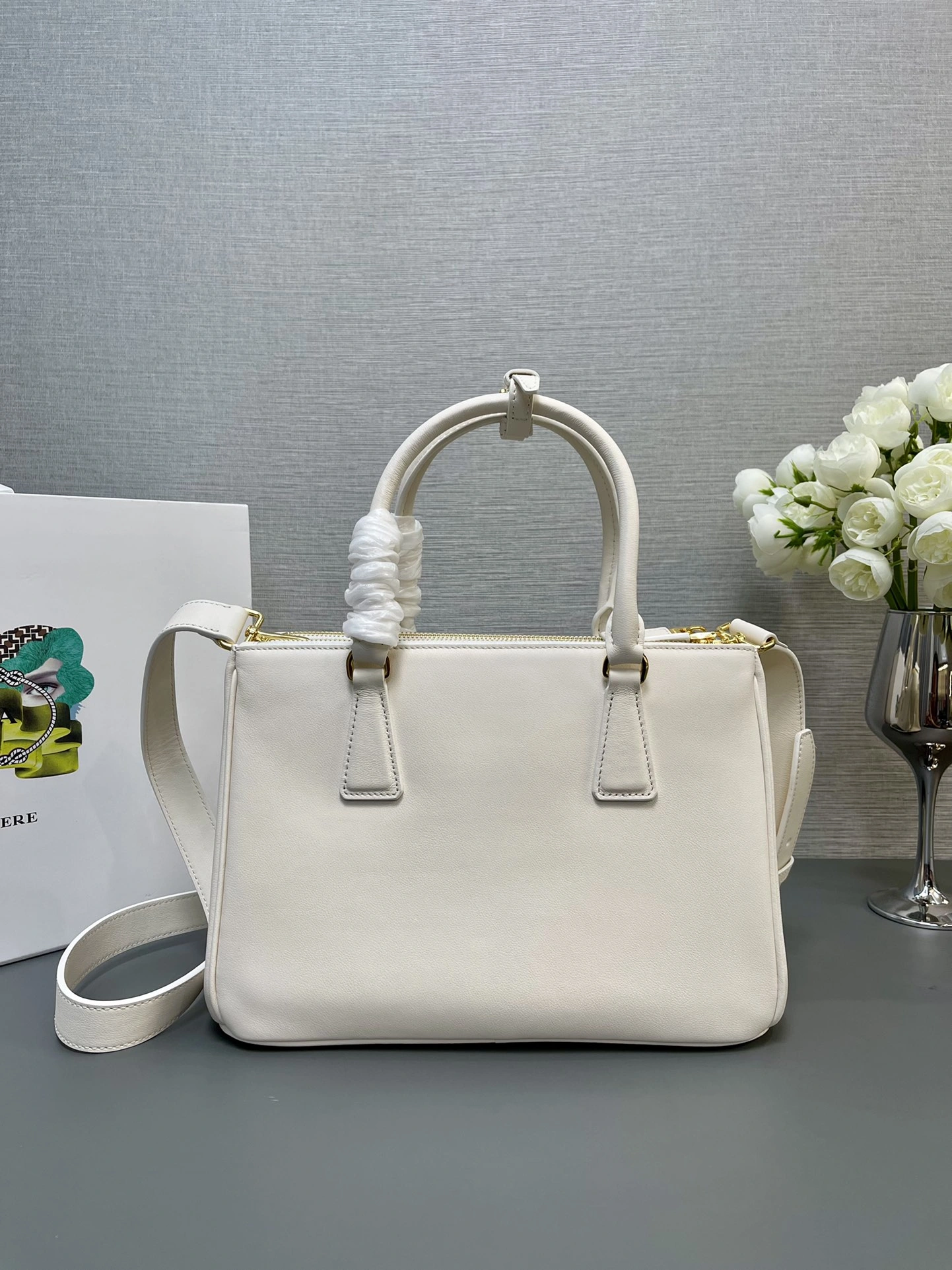 Prada Top Handle Bags QuickDry 71675