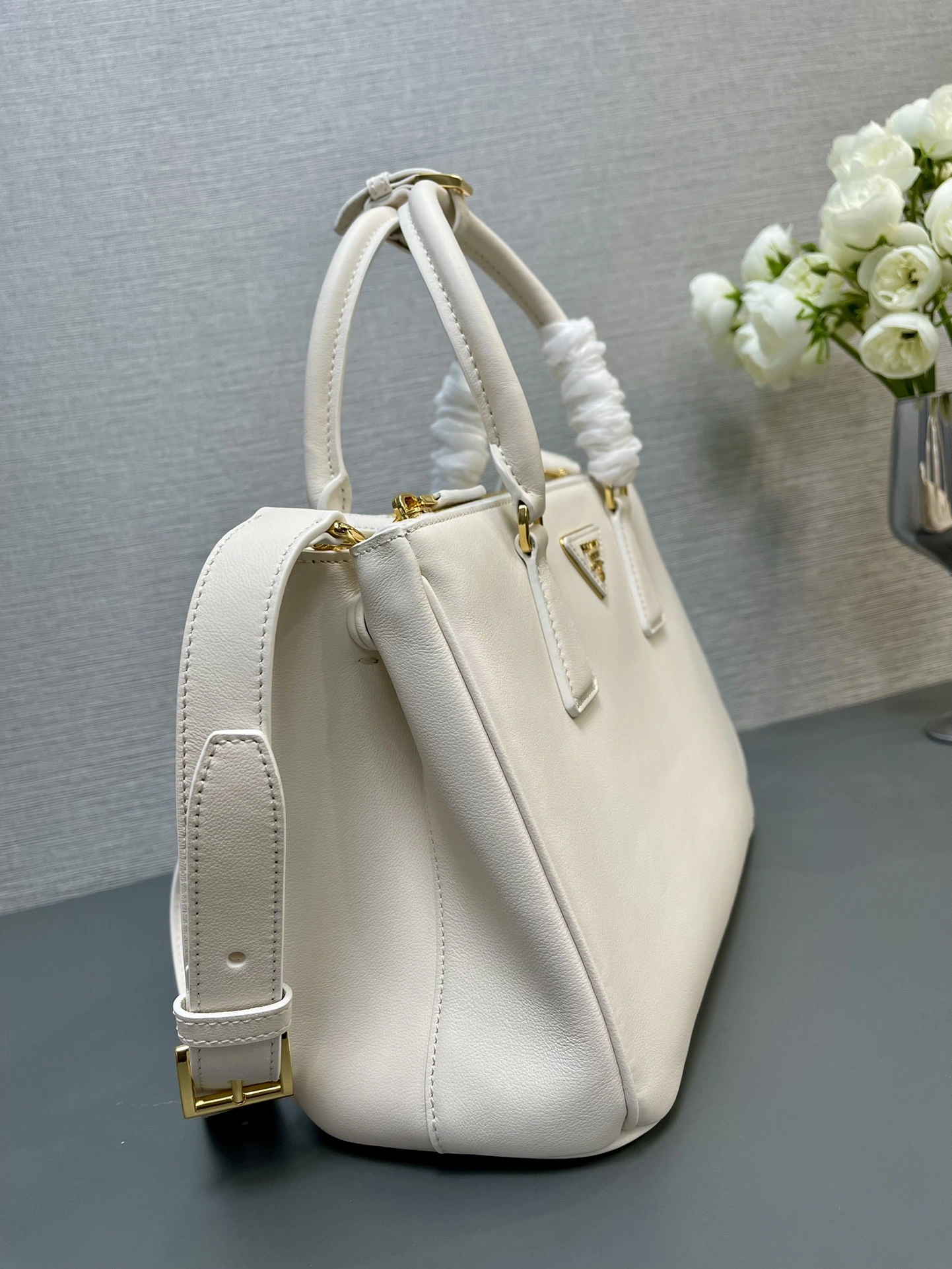 Prada Top Handle Bags QuickDry 71675