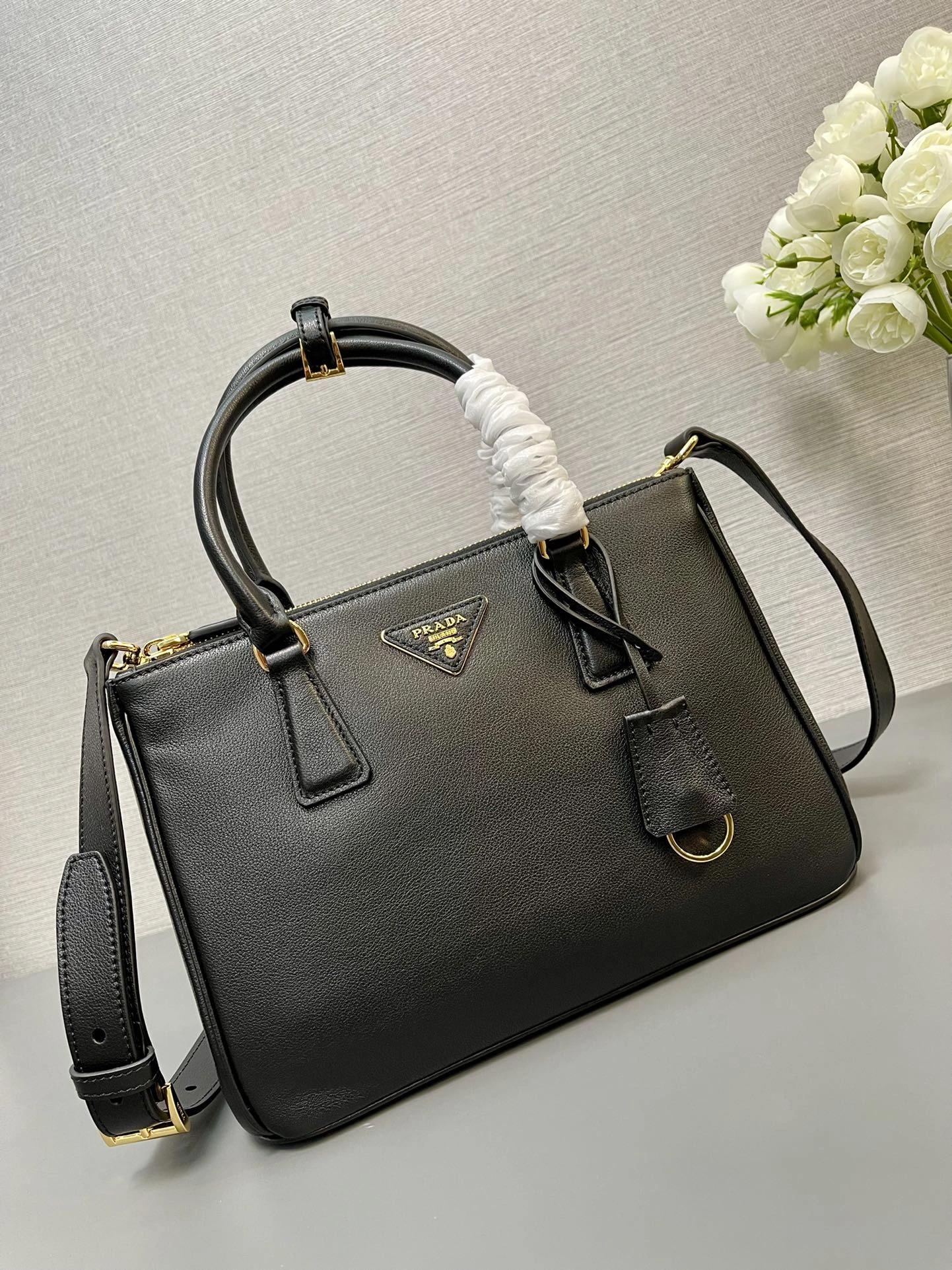 Stylish Prada Top Handle Bags 71620
