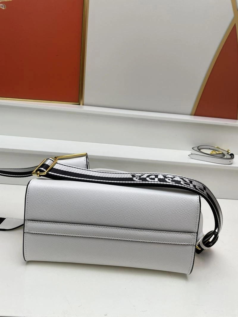 Prada Top Handle Bags ZipUp 82665