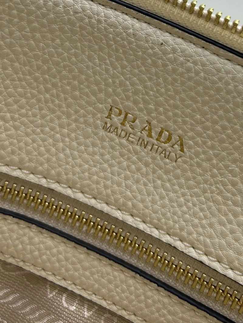Prada Top Handle Bags Lightweight 82640