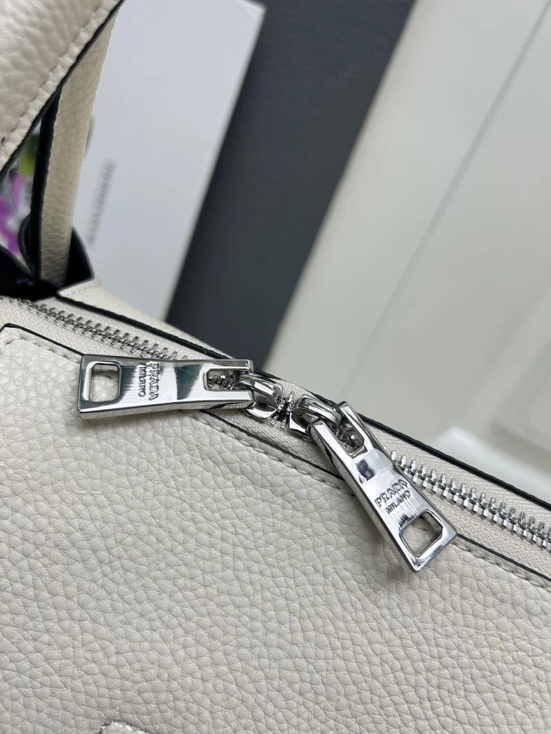 Prada Top Handle Bags Lightweight 82638