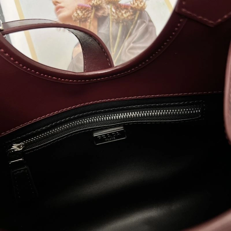 Prada Top Handle Bags Snug 82545