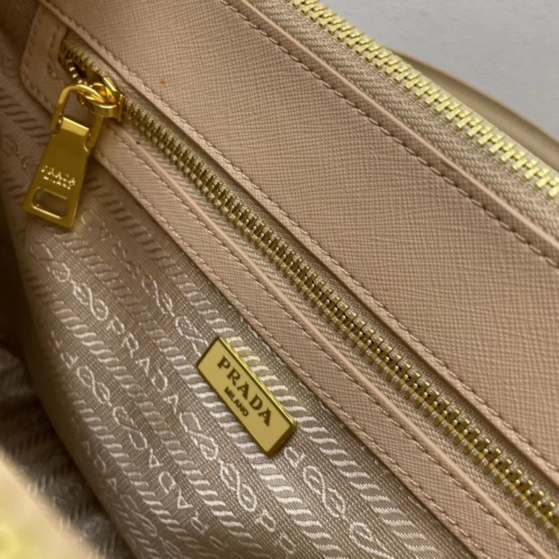 Breathable Prada Top Handle Bags 82495