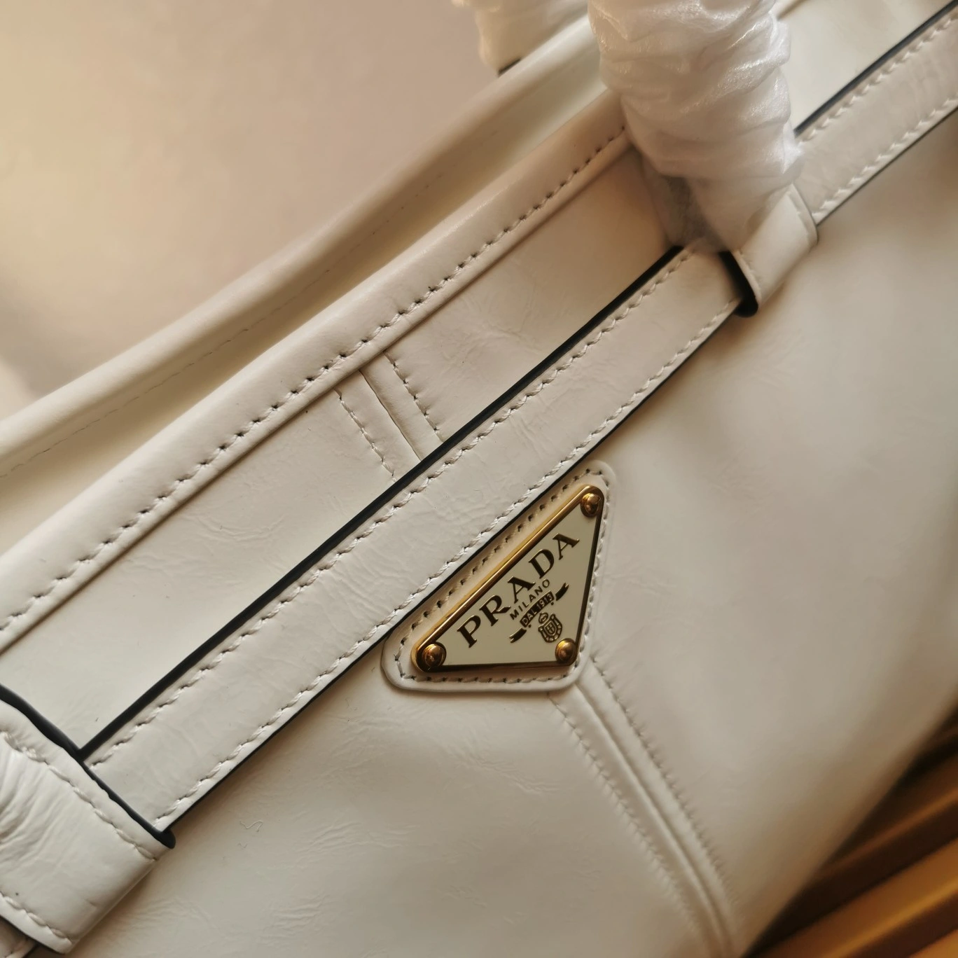 Prada Top Handle Bags Sleek 73577