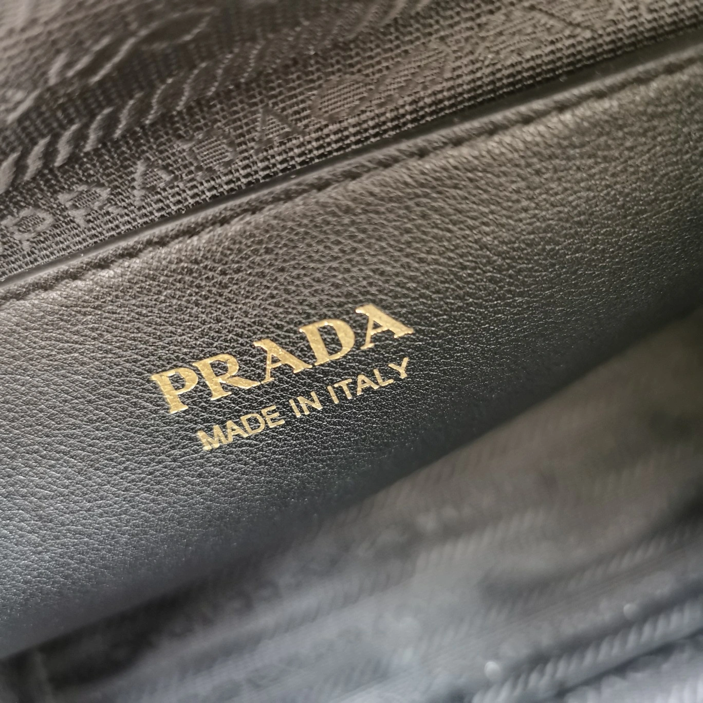 Prada Top Handle Bags Compact 71525