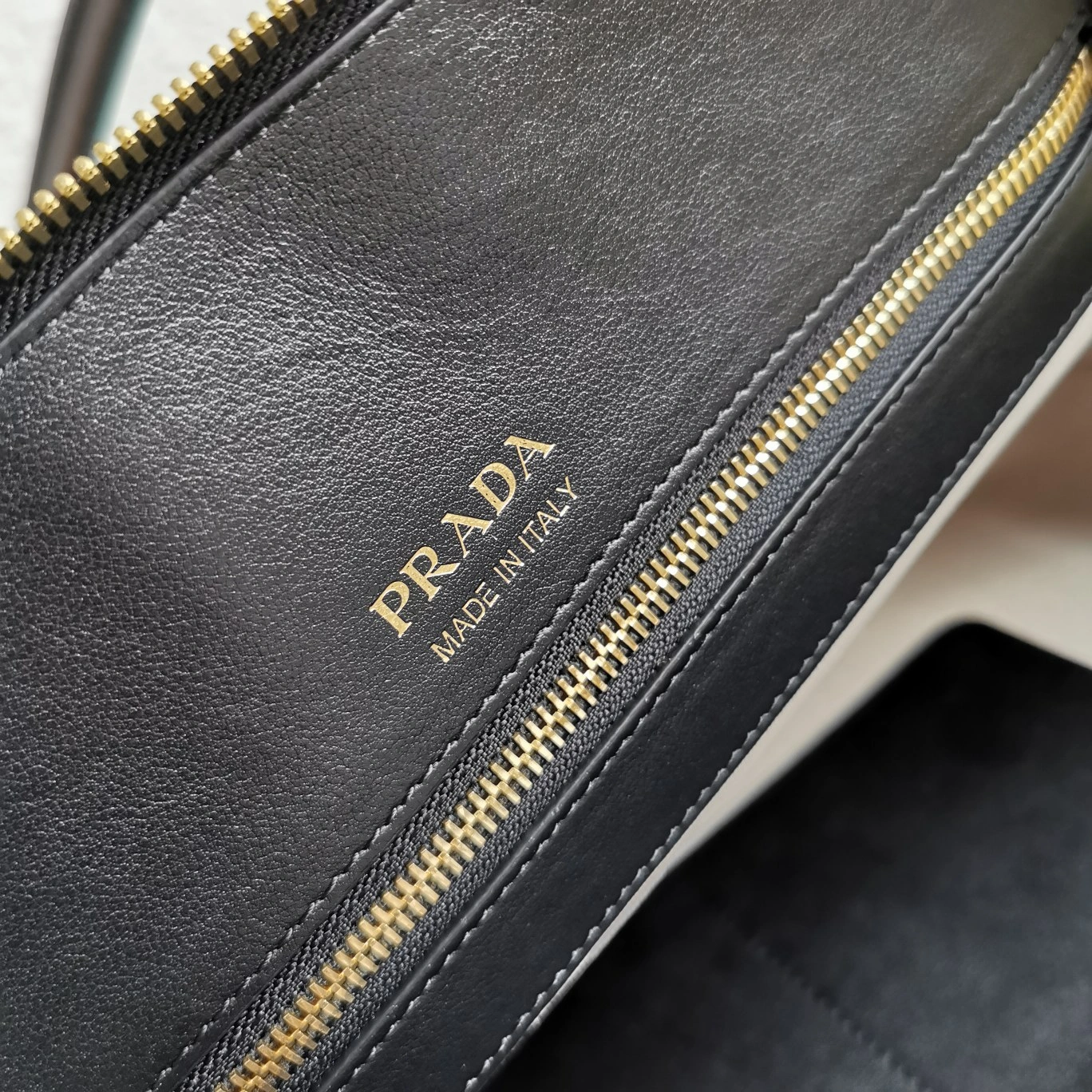 Prada Top Handle Bags RelaxedFit 71511