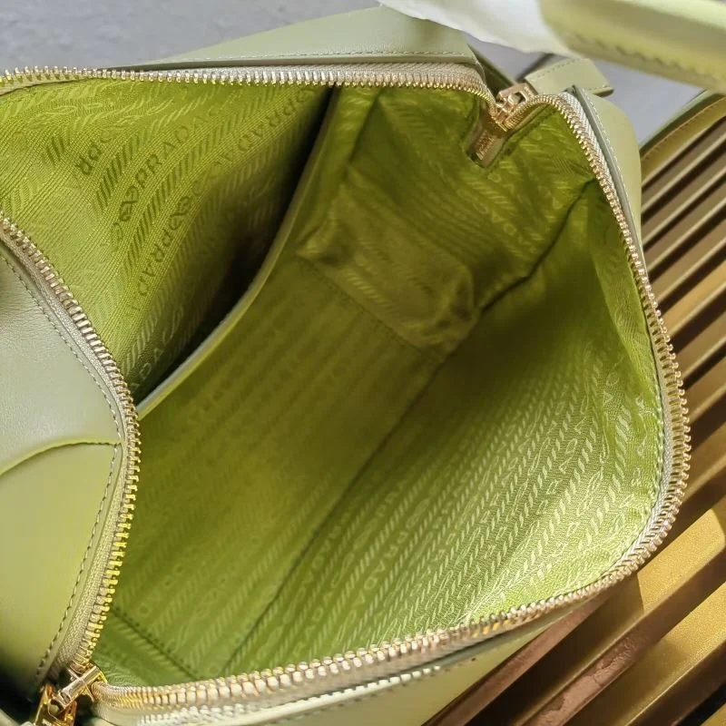 Prada Top Handle Bags Vibrant 44956