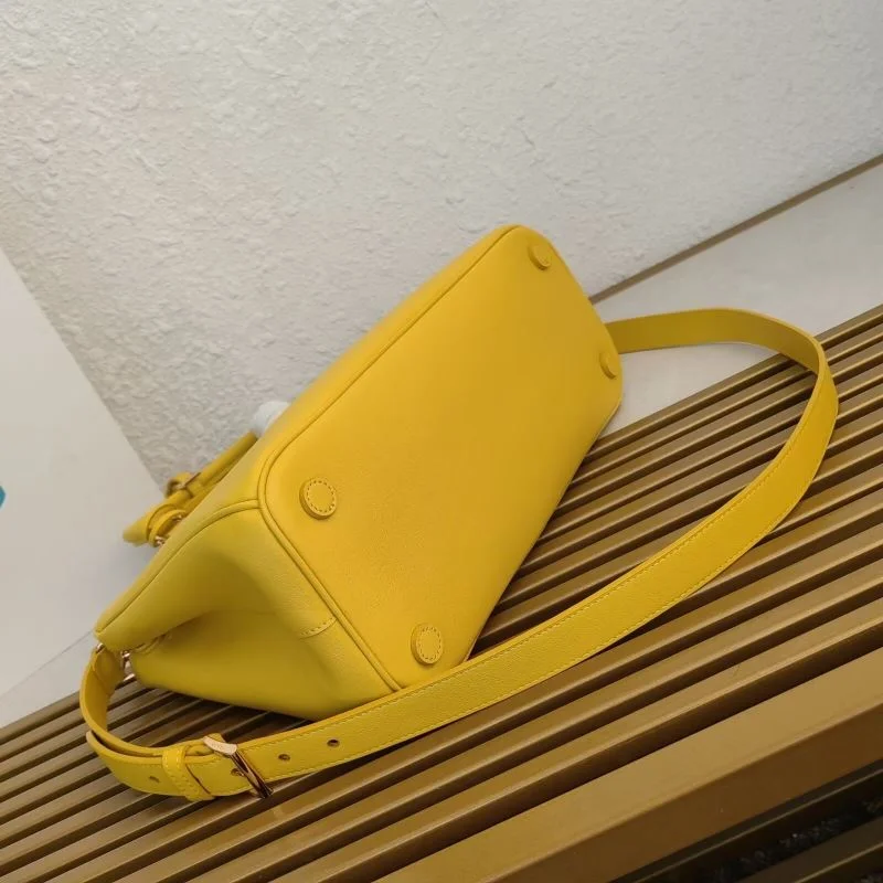 Thermal Prada Top Handle Bags 44954
