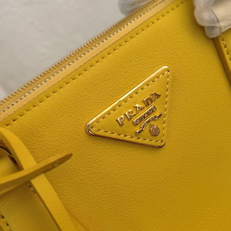Thermal Prada Top Handle Bags 44954