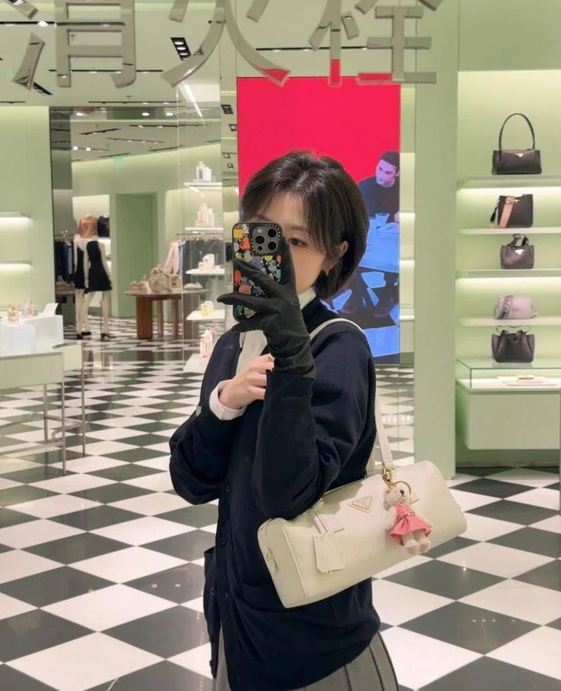 Bright Prada Top Handle Bags 55621