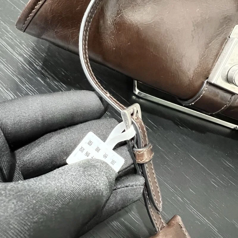 Prada Top Handle Bags ModernLook 55614