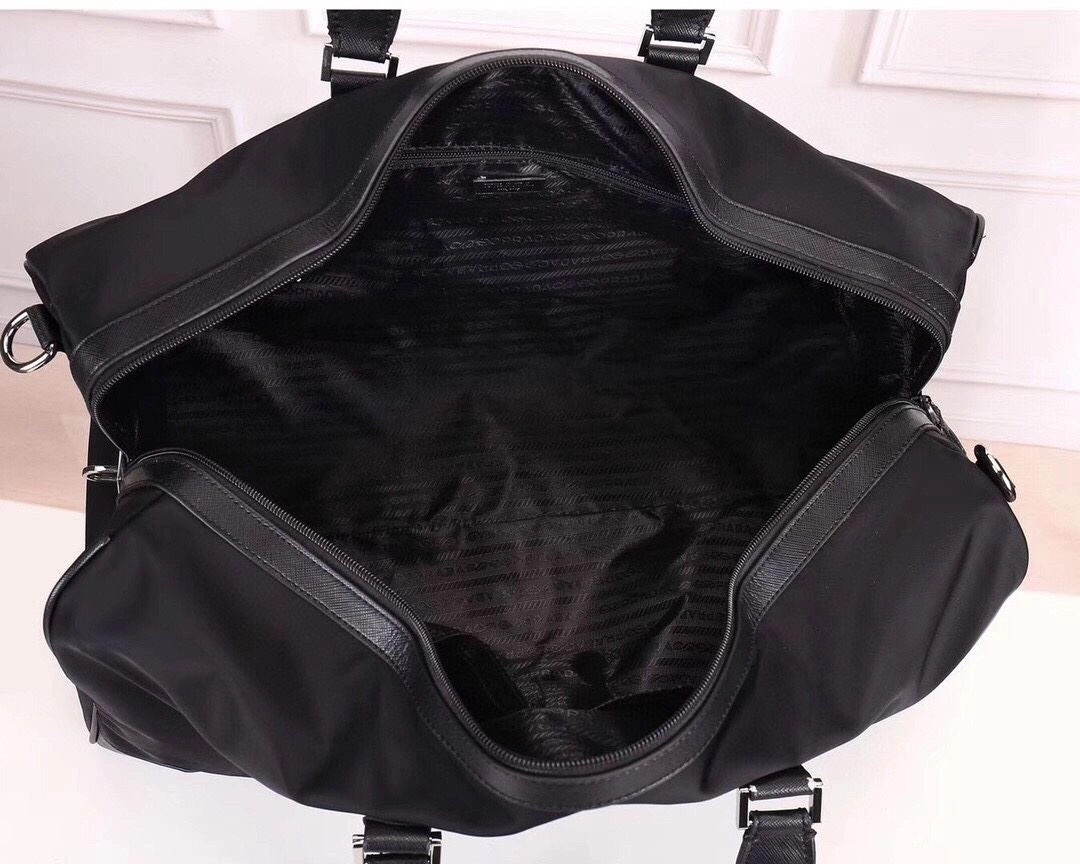 Stylish Prada Travel Bags 90601