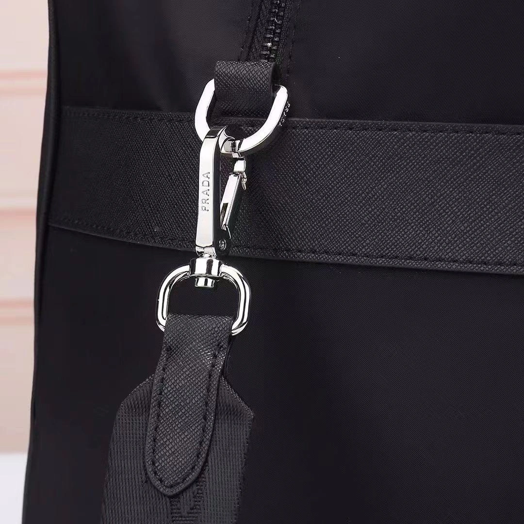 Prada Travel Bags Trendsetting 90595