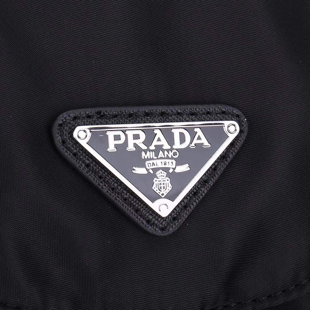 Vibrant Prada Travel Bags 90638