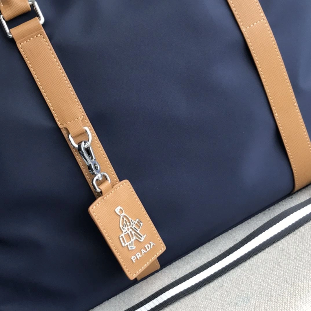Lightweight Prada Travel Bags 92315