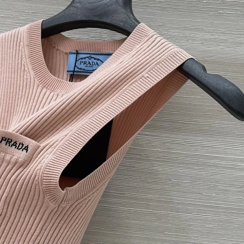 Resilient Prada Vest 166065
