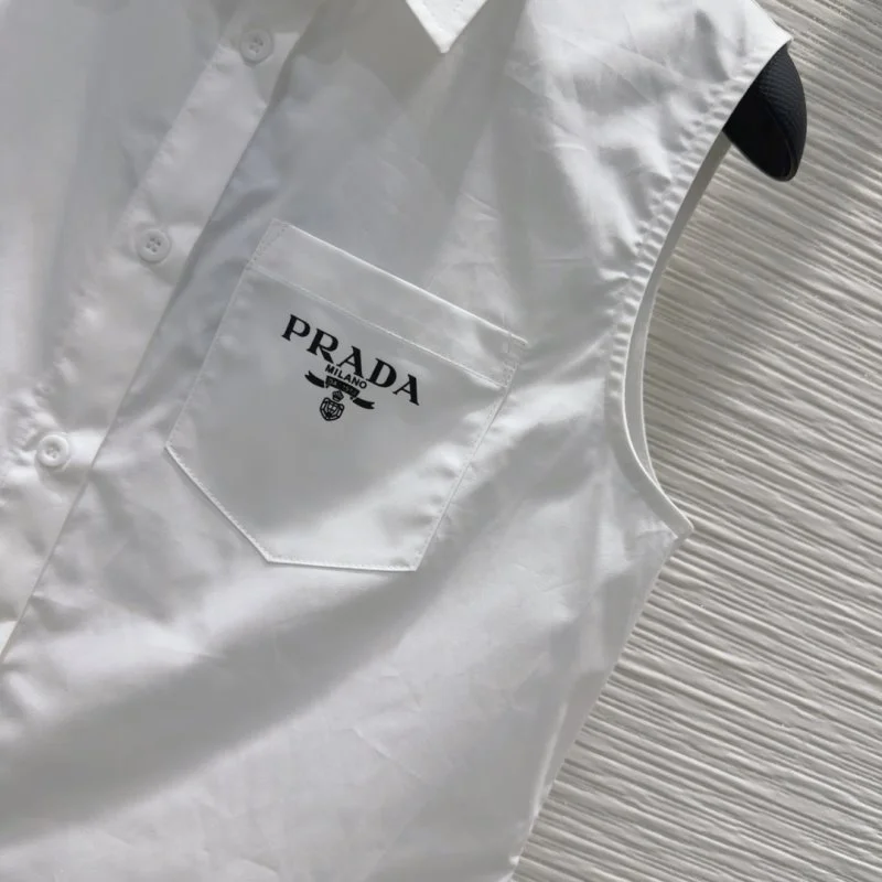 Prada Vest Compact 166475