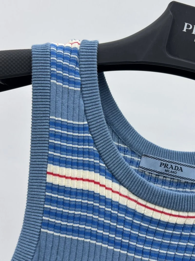 Prada Vest Timeless 166431