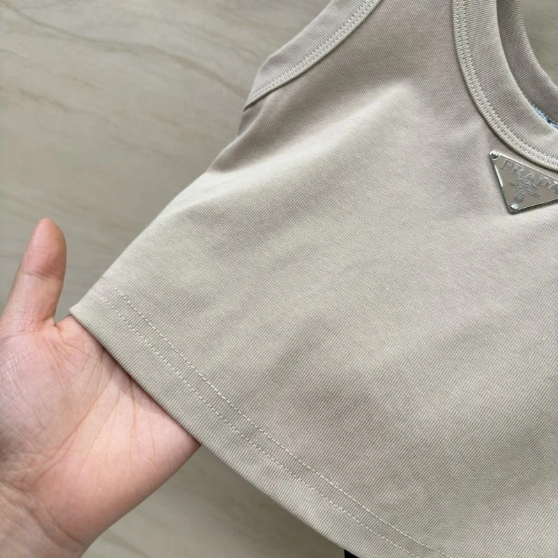 Durable Prada Vest 166425
