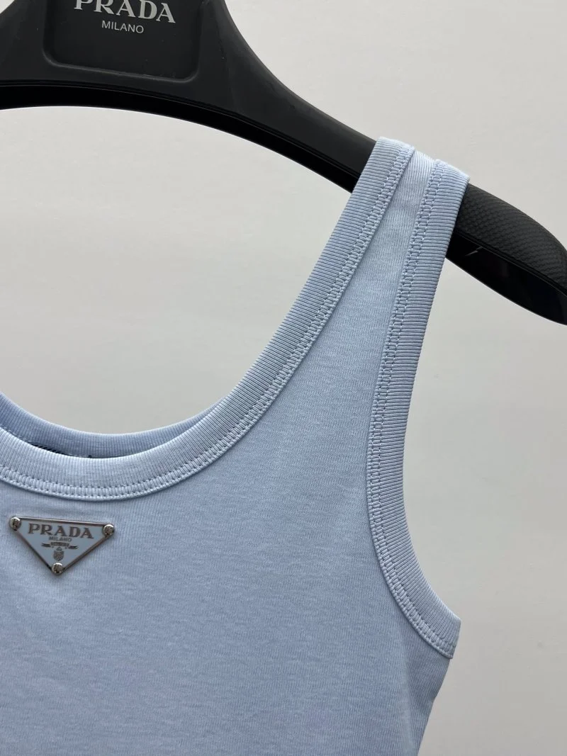 Prada Vest Seasonal 166418