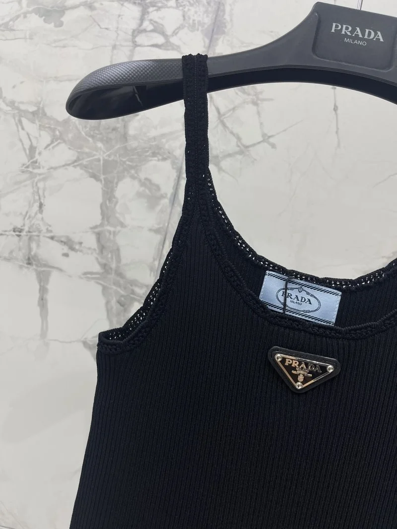 Effortless Prada Vest 165646