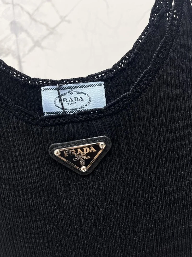 Effortless Prada Vest 165646
