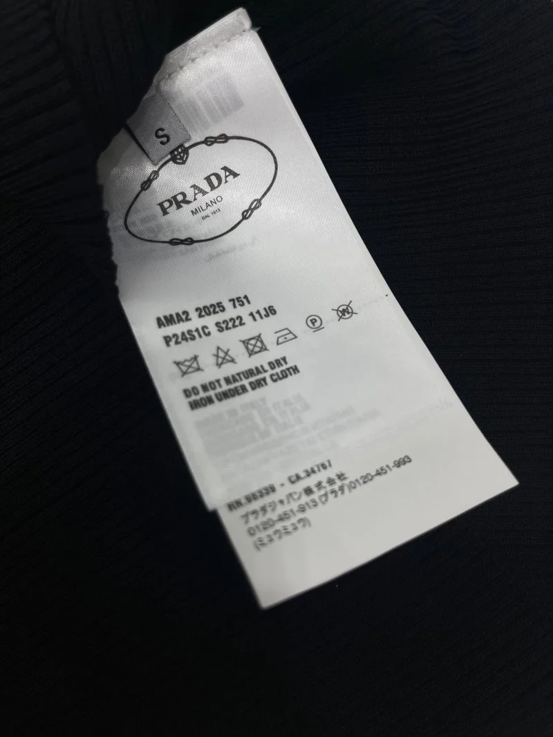 Effortless Prada Vest 165646