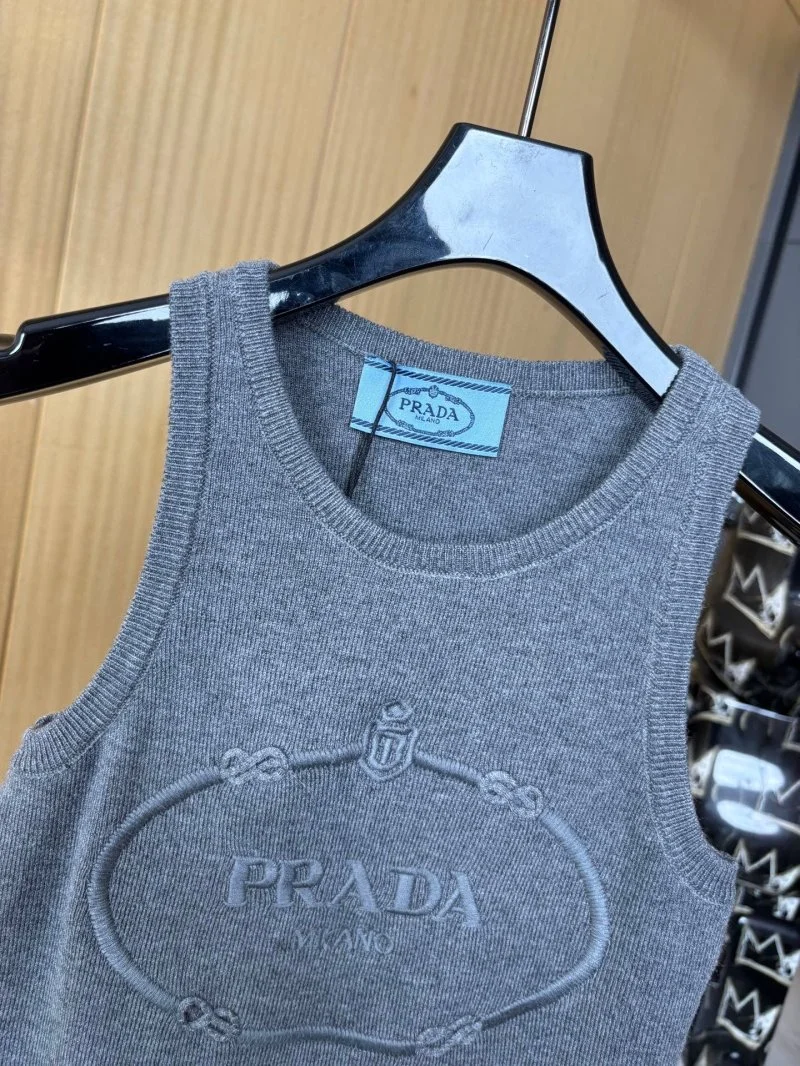 Prada Vest Efficient 165679