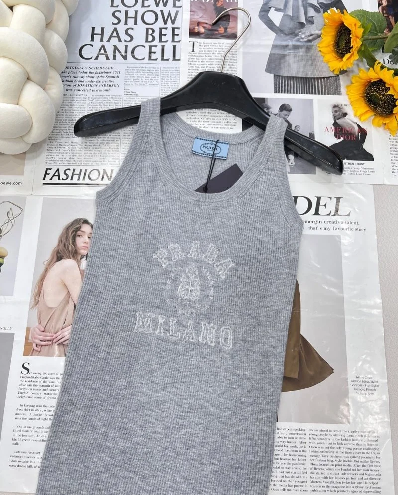 Durable Prada Vest 165637