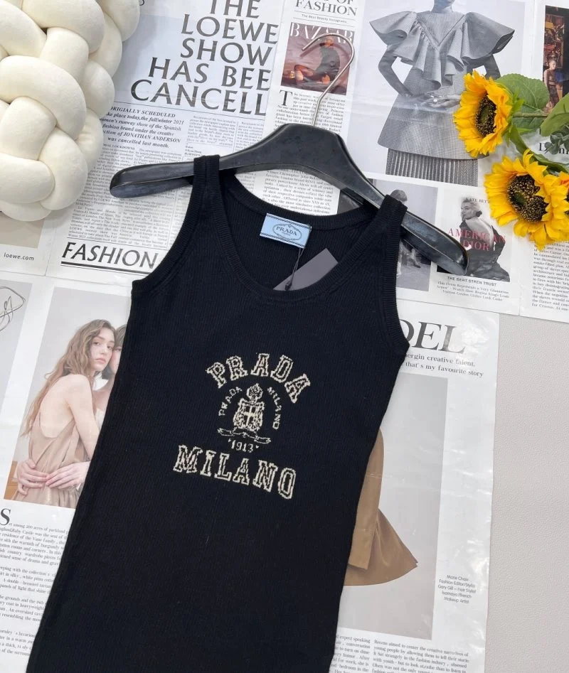 ModernLook Prada Vest 165640