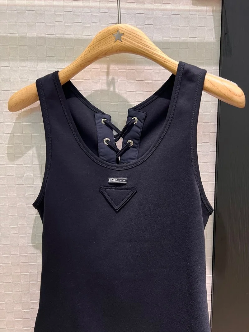 Prada Vest Versatile 165609