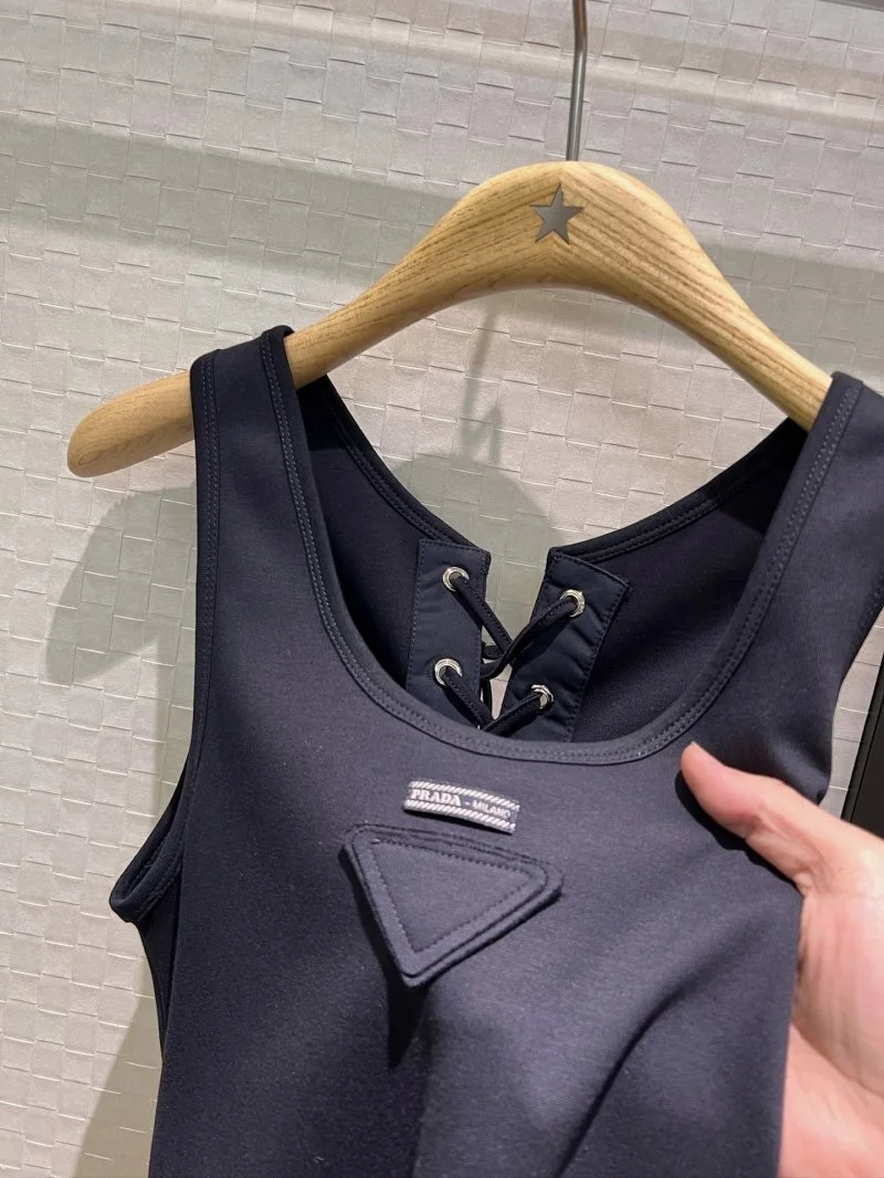 Prada Vest Versatile 165609