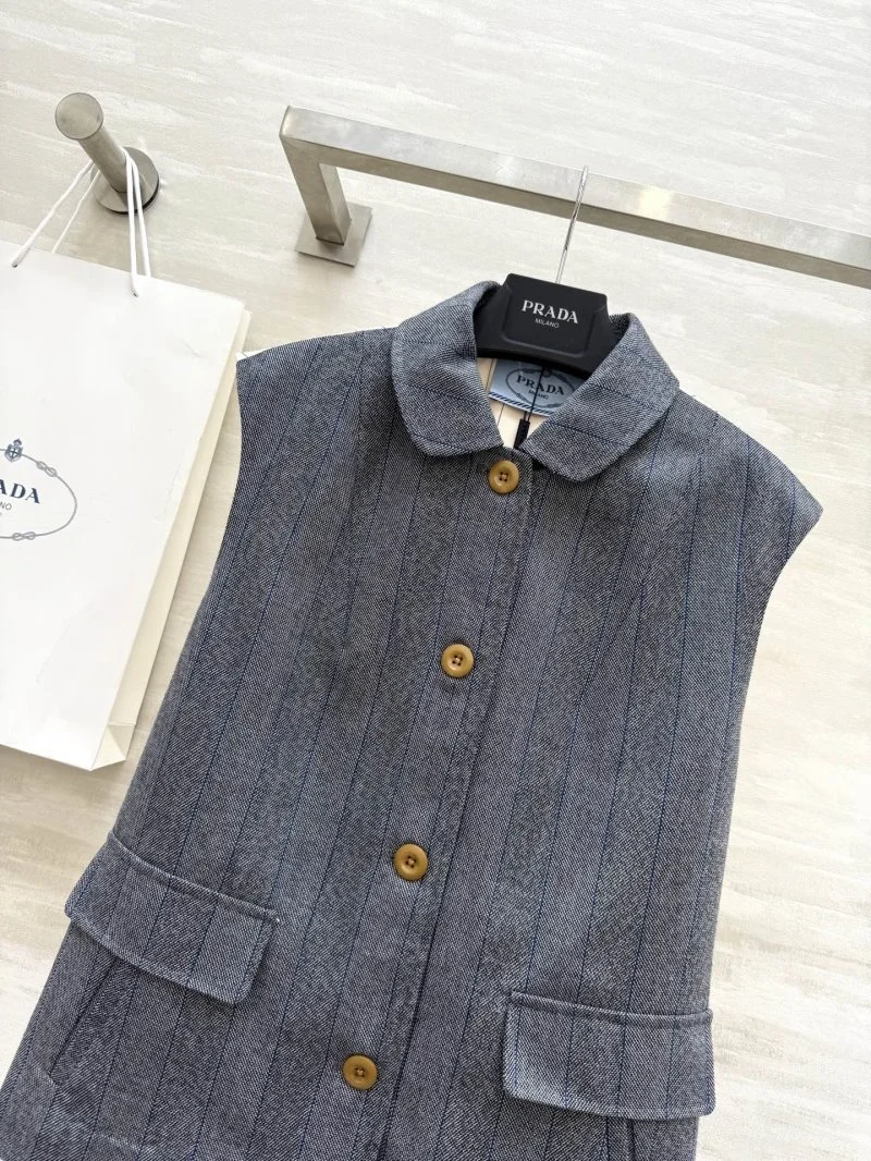 Practical Prada Vest 166265