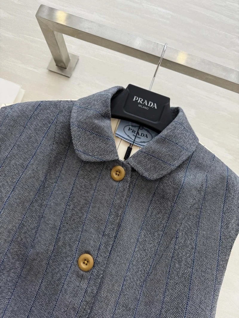 Practical Prada Vest 166265