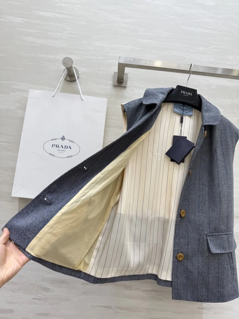 Practical Prada Vest 166265