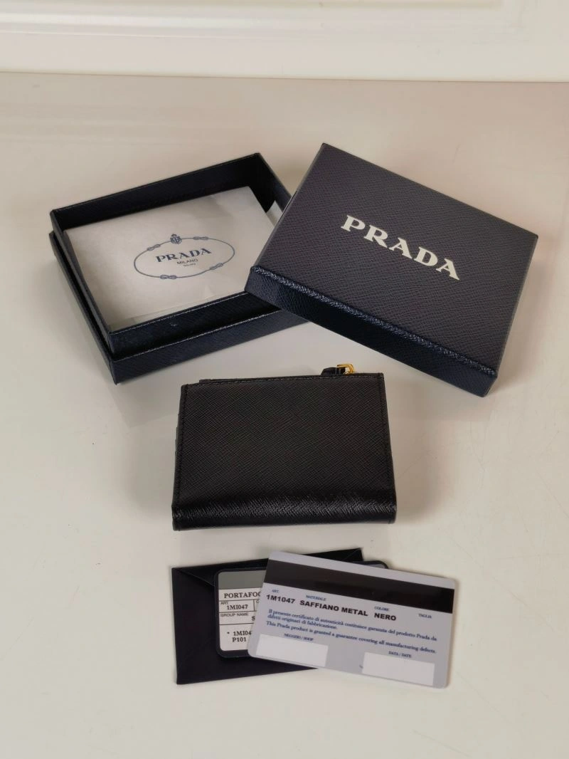 Prada Wallets Purse Practical 74973