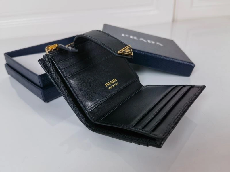Prada Wallets Purse Practical 74973