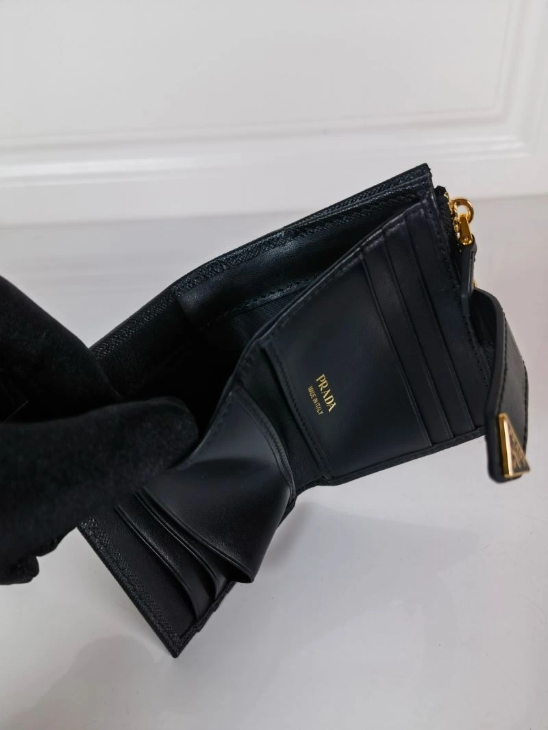 Prada Wallets Purse Practical 74973