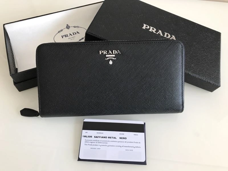 Prada Wallets Purse Stylish 74953