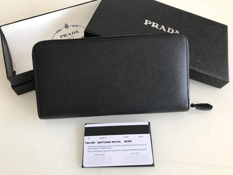 Prada Wallets Purse Stylish 74953