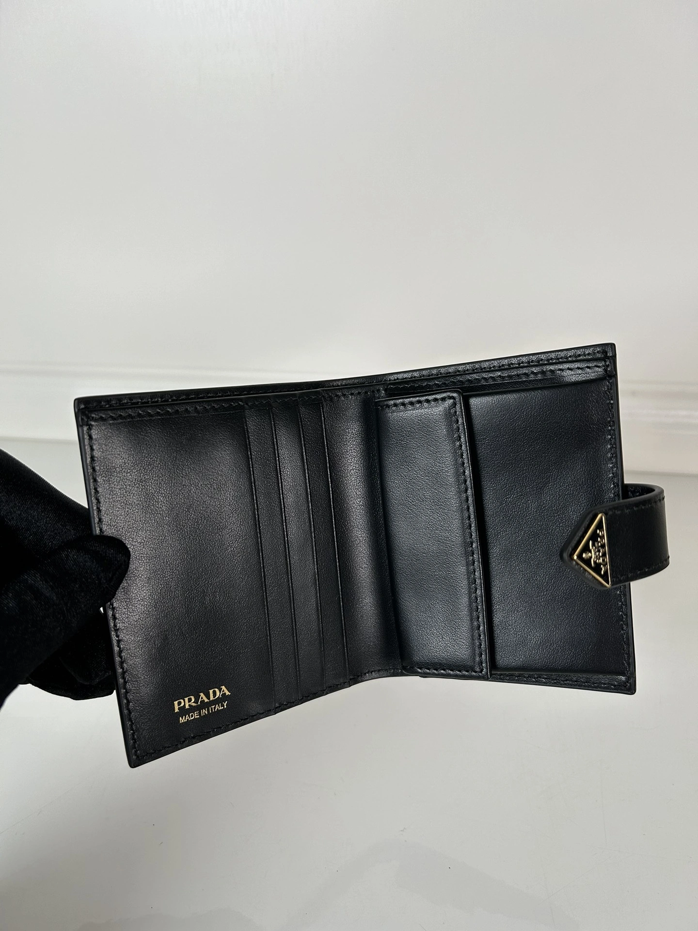 Prada Wallets Purse Trendsetting 73631