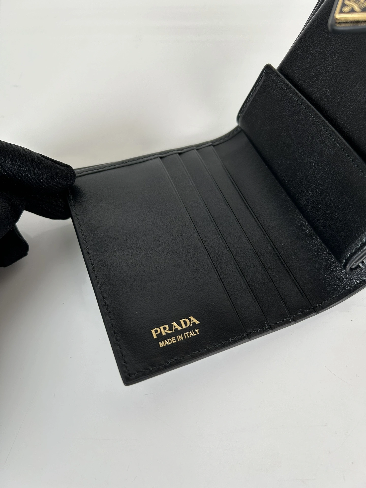 Prada Wallets Purse Trendsetting 73631