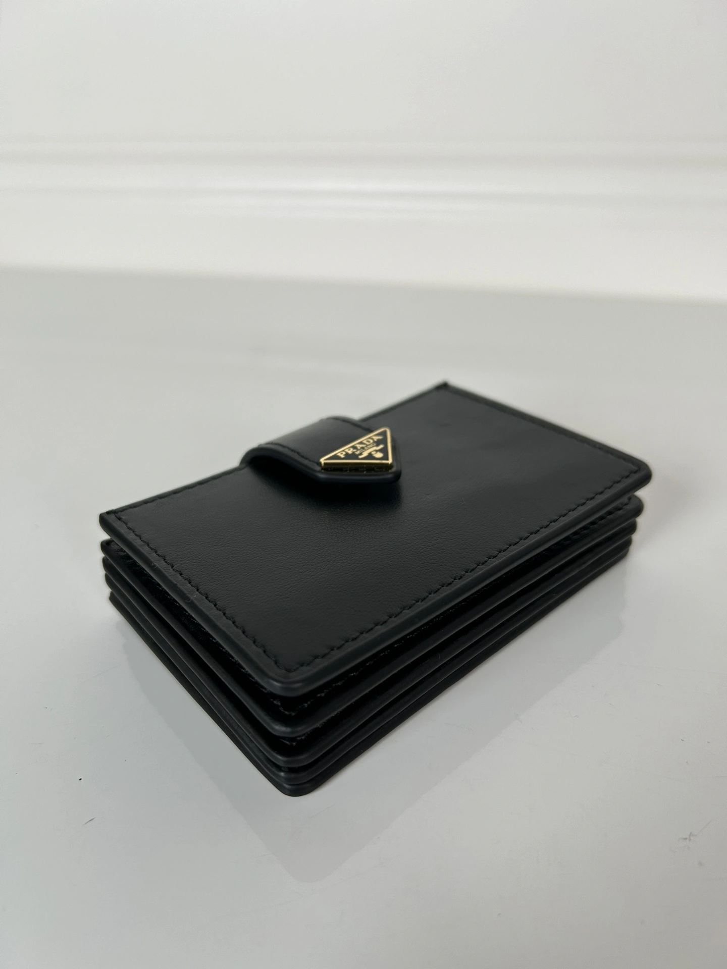 Sleek Prada Wallets Purse 73630