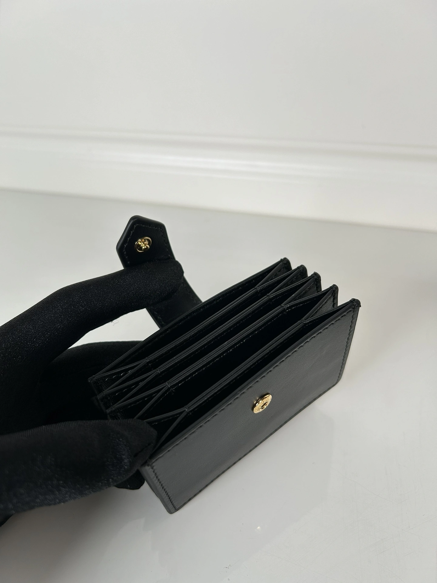 Sleek Prada Wallets Purse 73630