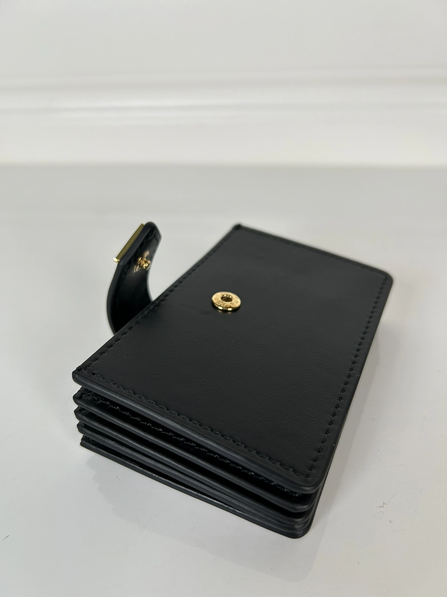 Sleek Prada Wallets Purse 73630