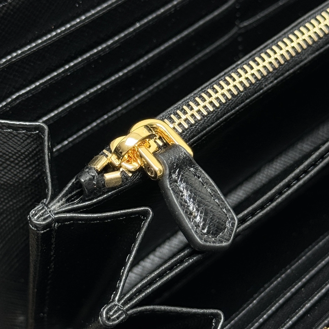 FlexibleFit Prada Wallets Purse 71614