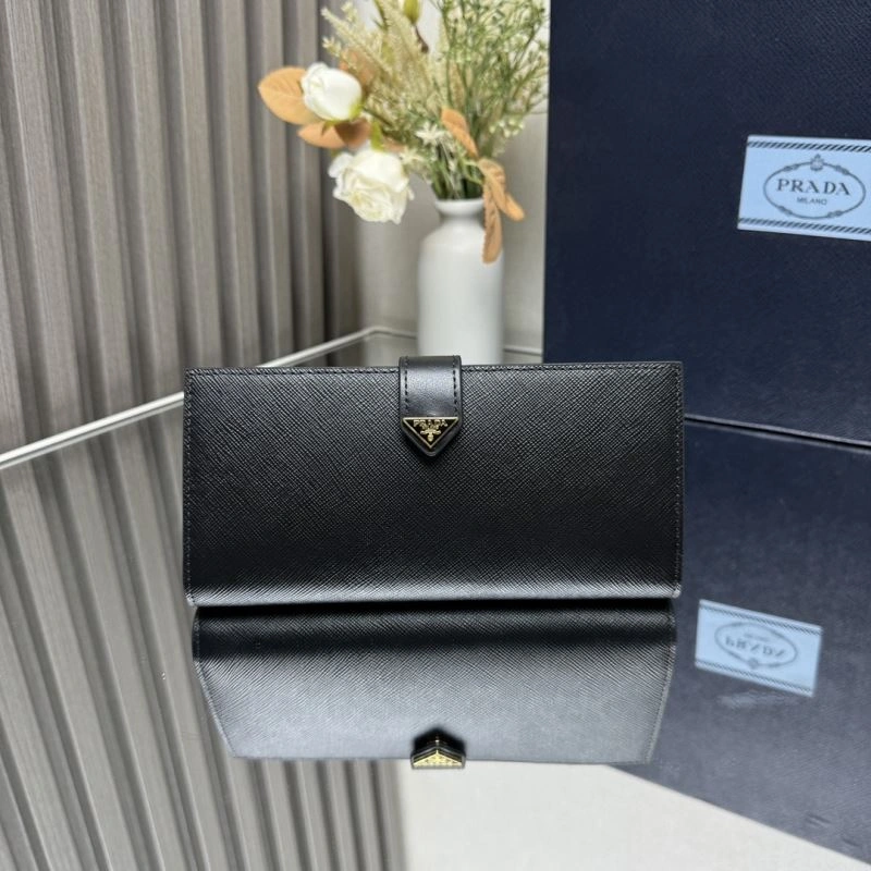 Prada Wallets Purse EyeCatching 60741