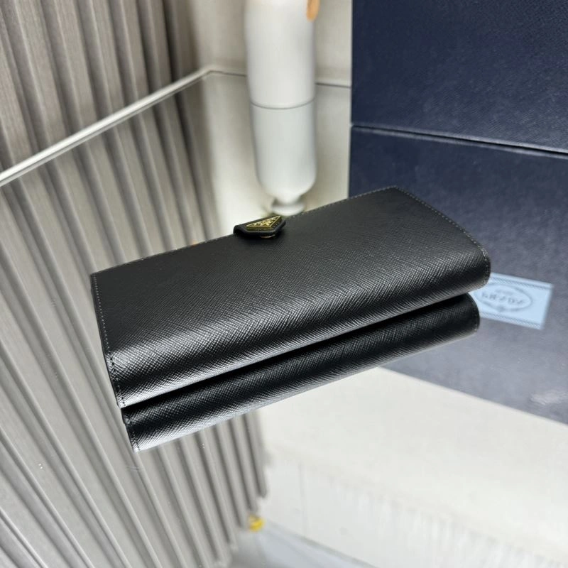 Prada Wallets Purse EyeCatching 60741