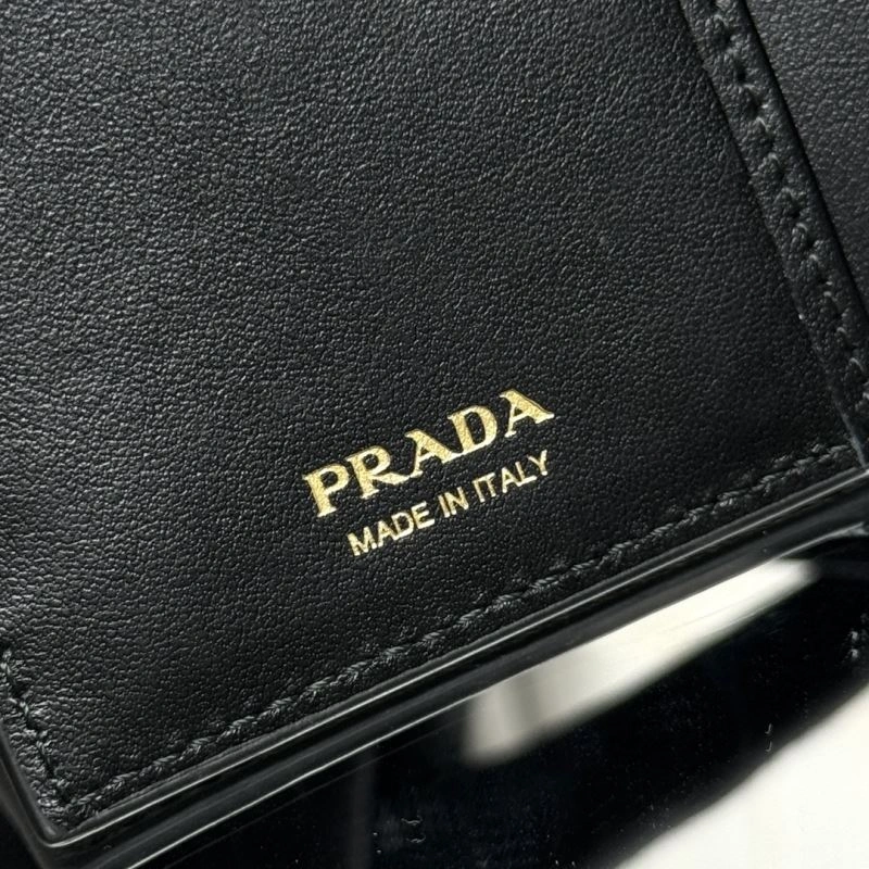 Prada Wallets Purse EyeCatching 60741